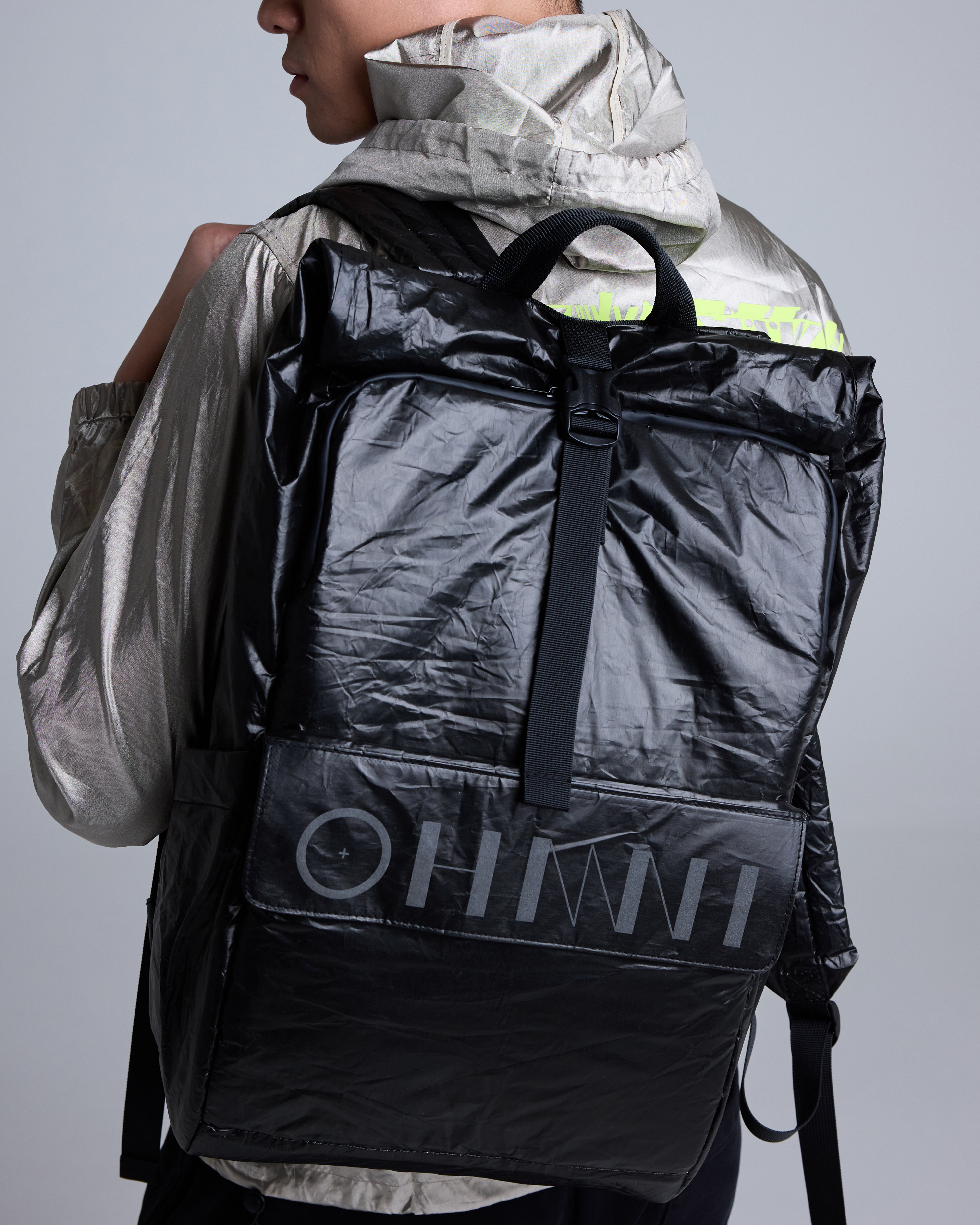 OHMNI | Protection Stealth Poncho
