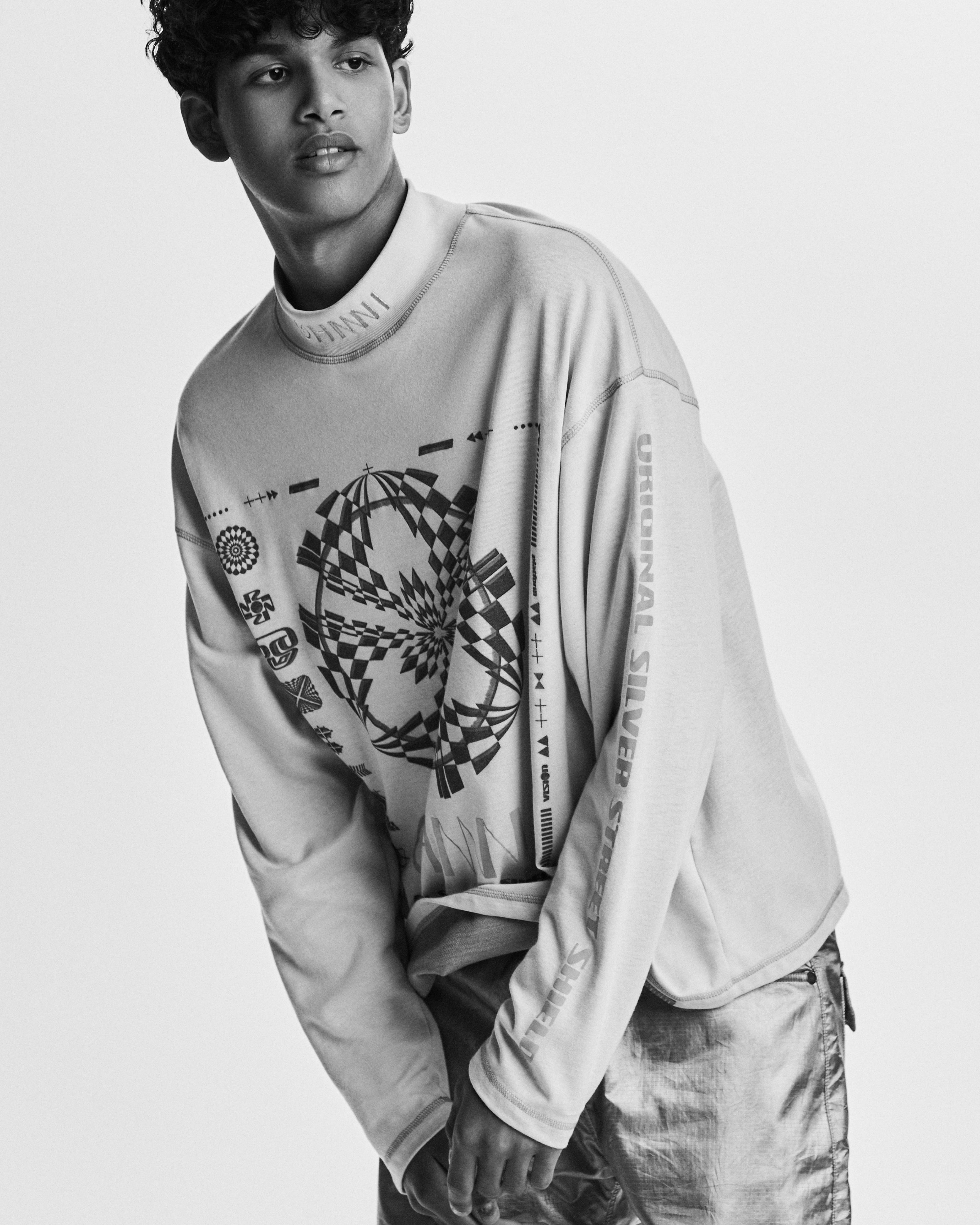 Full Shield Graphic Armour Tee